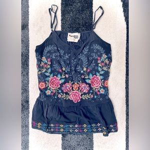 SAVANNA JANE || Floral Embroidered Strappy Top in Navy - SZ Small